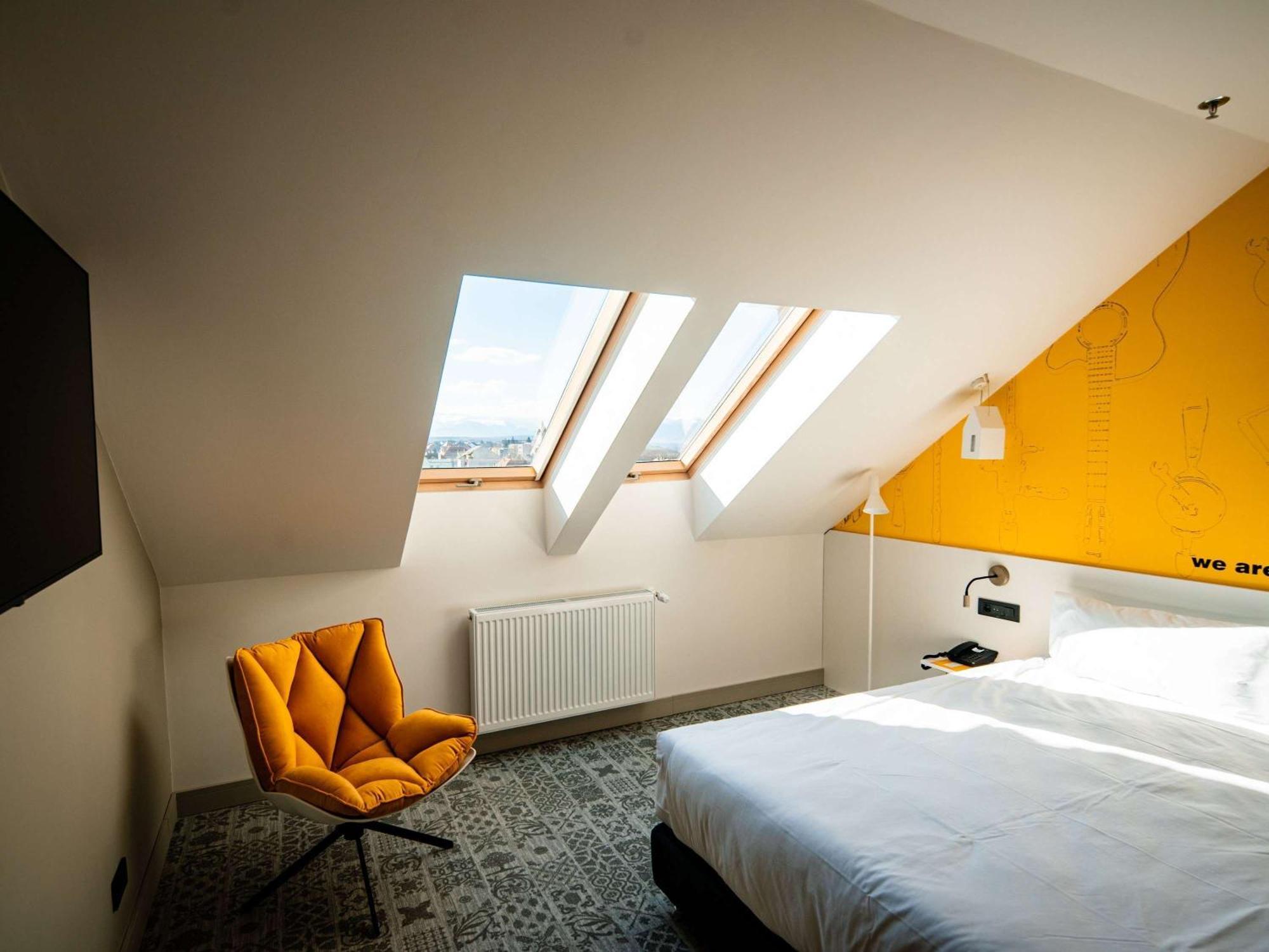 Hotel Ibis Styles Sibiu Arsenal Exterior foto
