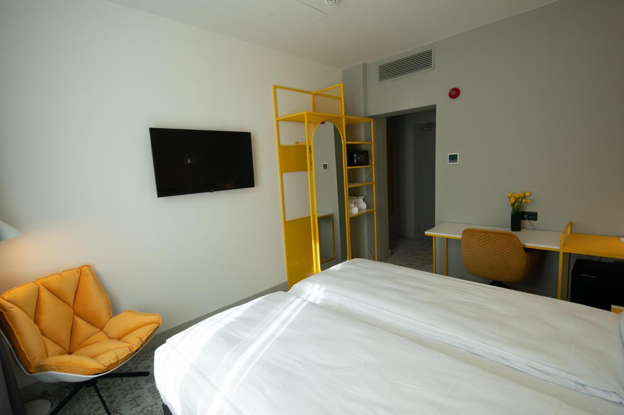 Hotel Ibis Styles Sibiu Arsenal Exterior foto